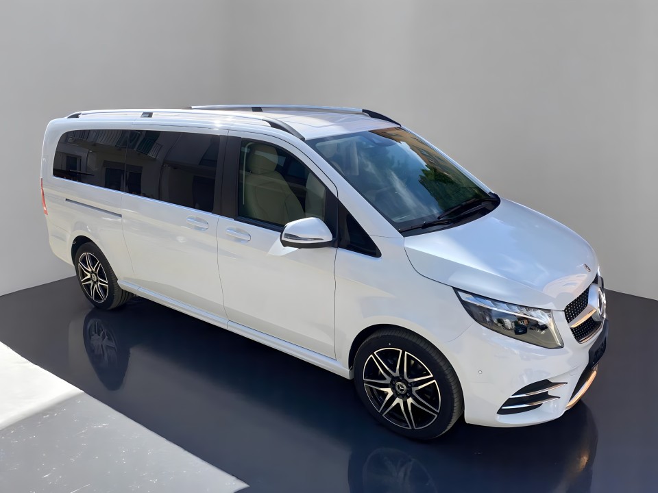 Mercedes-Benz V 300d 4MATIC Extralong AMG Line (2)