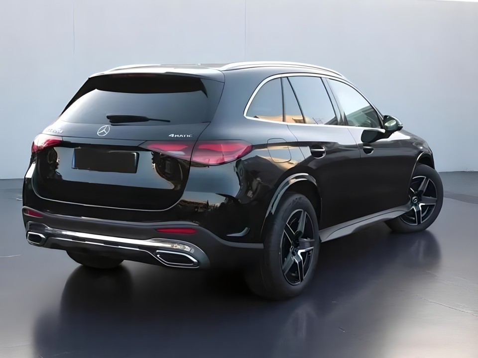 Mercedes-Benz GLC 220 AMG PREMIUM (2)