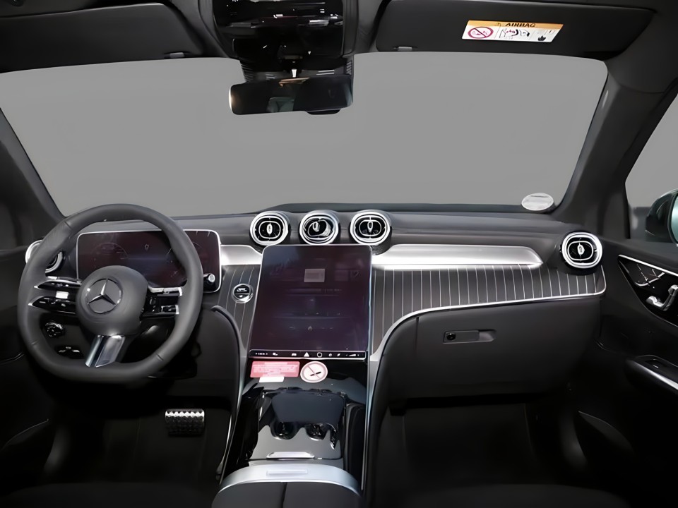 Mercedes-Benz GLC 220 AMG PREMIUM (4)