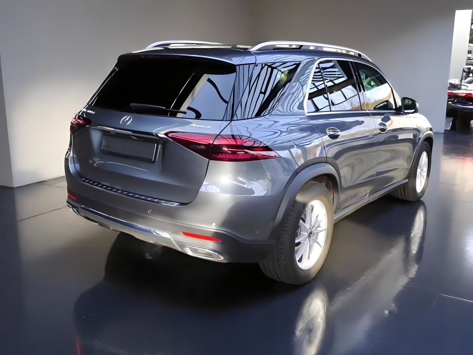 Mercedes-Benz GLE 300d 4MATIC (4)