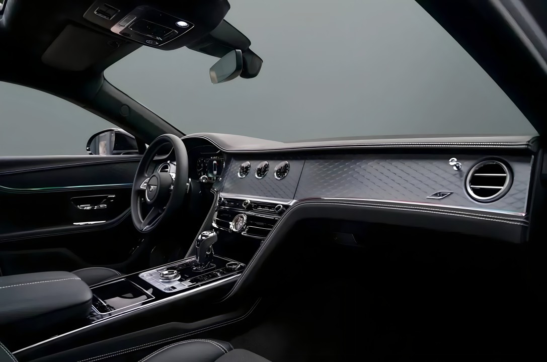 Bentley Flying Spur S V8 - foto 11
