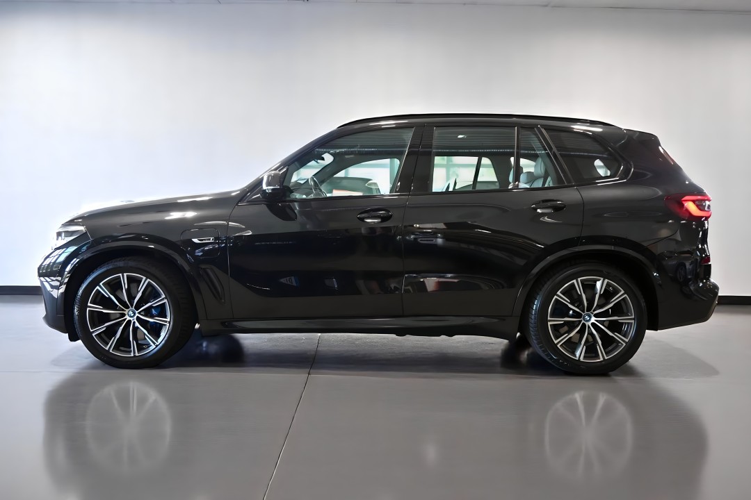 BMW X5 xDrive45e M-Sport (3)