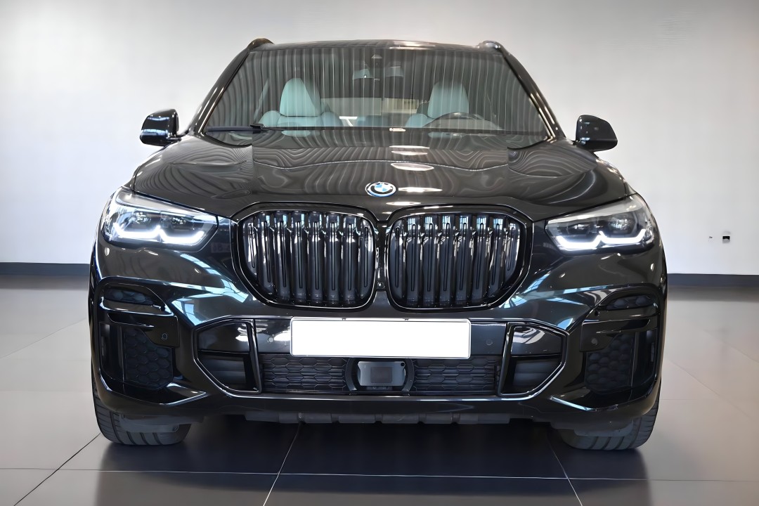 BMW X5 xDrive45e M-Sport (2)