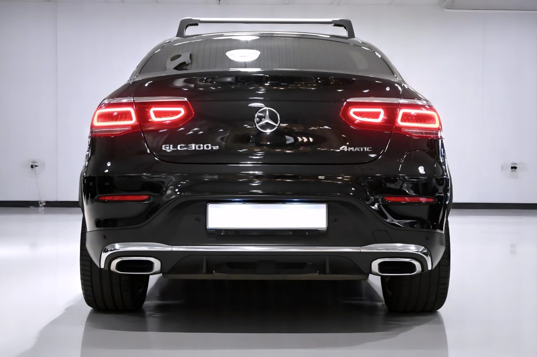 Mercedes-Benz GLC Coupe Mercedes-Benz GLC 300e 4MATIC Coupé AMG (3)