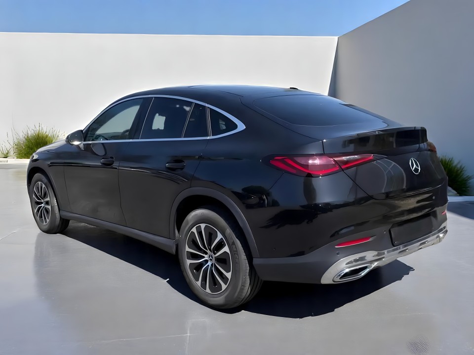 Mercedes-Benz GLC Coupe Mercedes-Benz GLC 200 4MATIC Coupé AVANTGARDE (4)