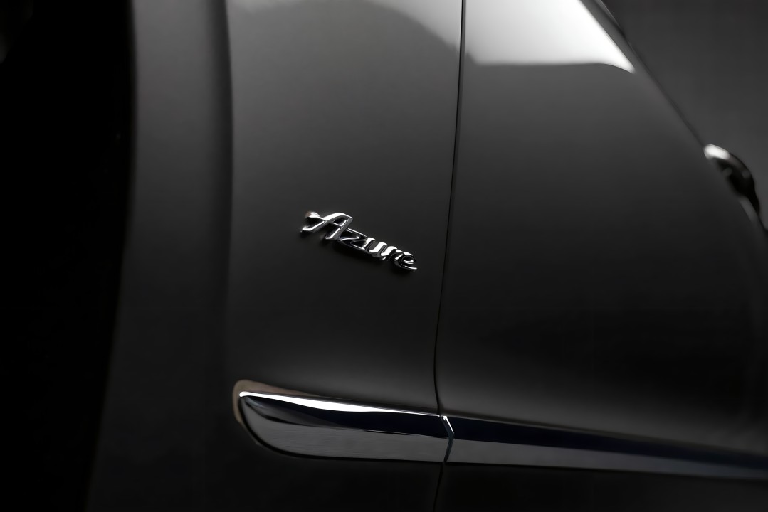 Bentley Flying Spur V8 Azure - foto 23