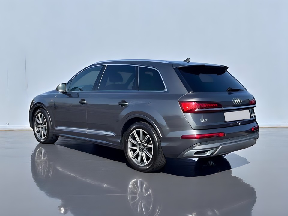 Audi Q7 55 TFSIe quattro tiptronic S-Line (4)