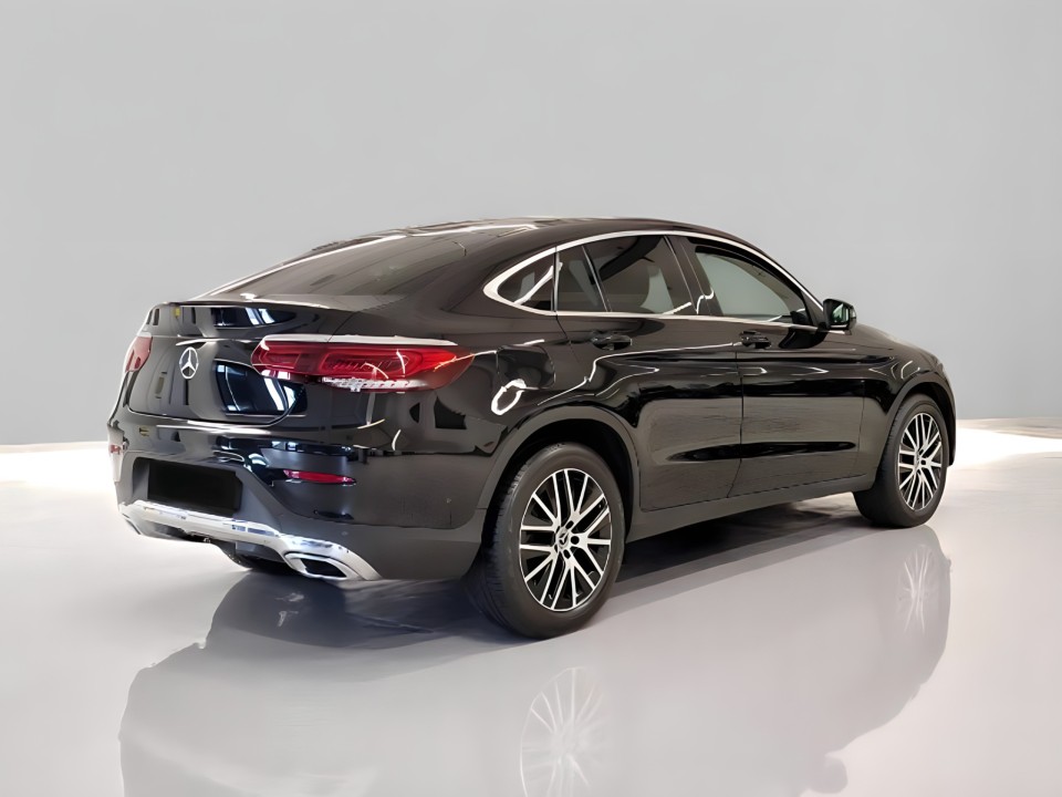 Mercedes-Benz GLC Coupe Mercedes-Benz GLC 300d 4MATIC Coupé (3)