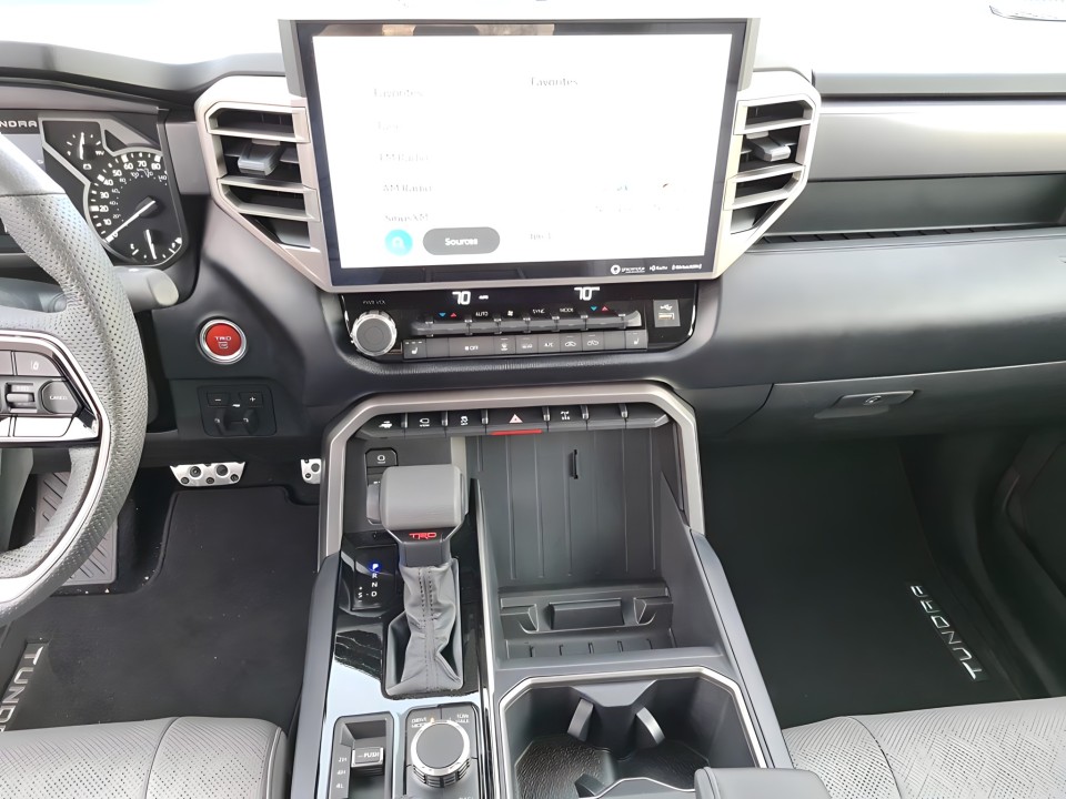 Toyota Tundra SR5 - foto 11