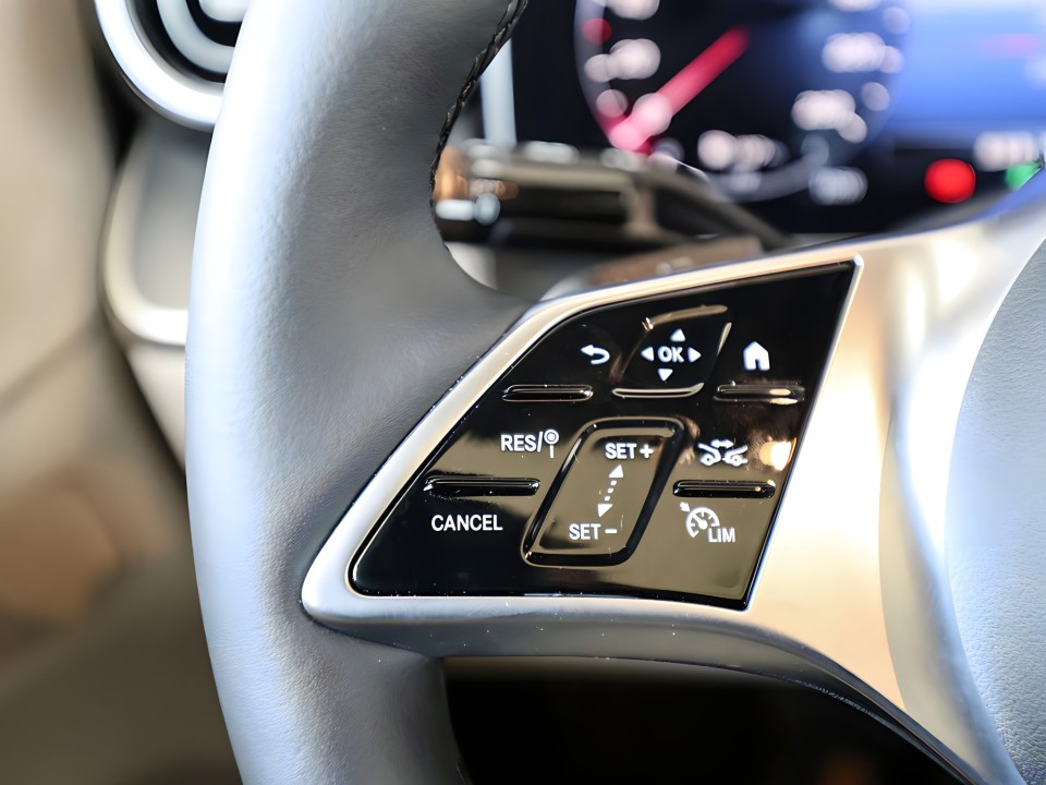 Mercedes-Benz GLC Coupe Mercedes-Benz GLC 300e 4MATIC Coupé Avantgarde (3)