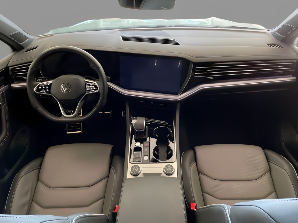 Volkswagen Touareg 3.0 TDI 4MATIC R-Line (4)