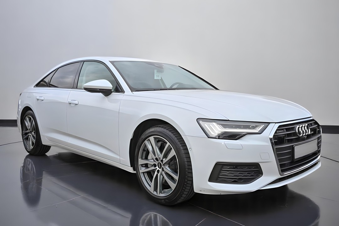 Audi A6 50TFSI e Quattro S-tronic (2)