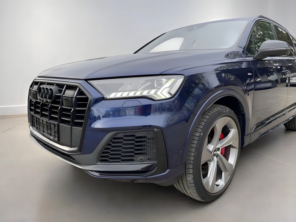 Audi Q7 TFSI e S-line (2)