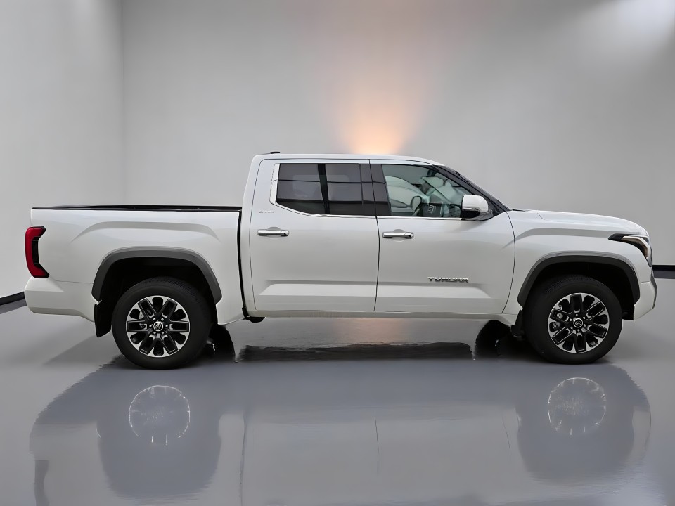 Toyota Tundra Limited (2)