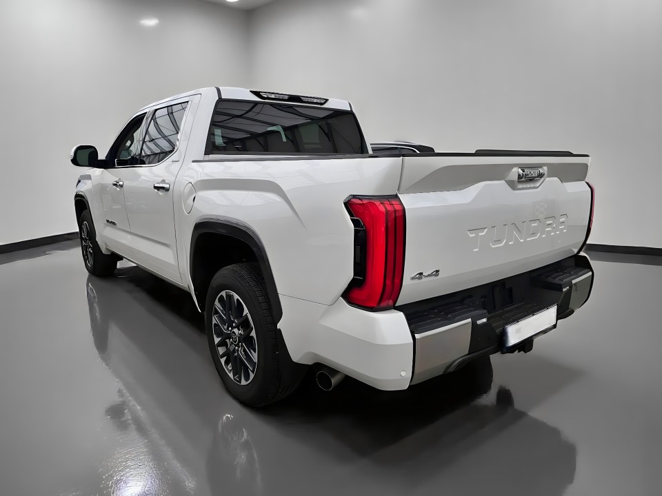 Toyota Tundra Limited (5)