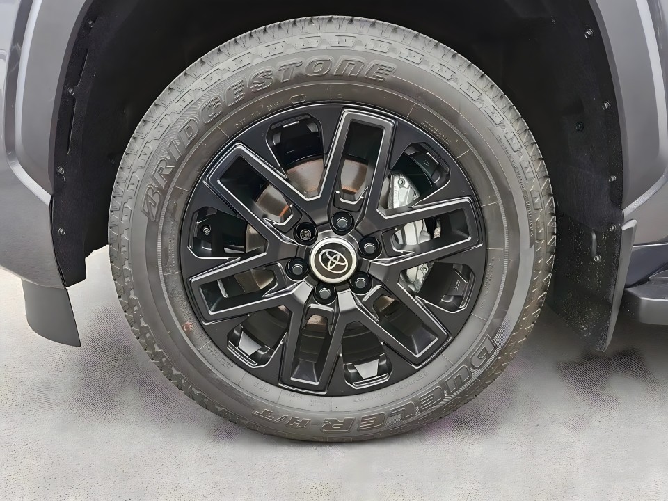 Toyota Sequoia Limited - foto 45