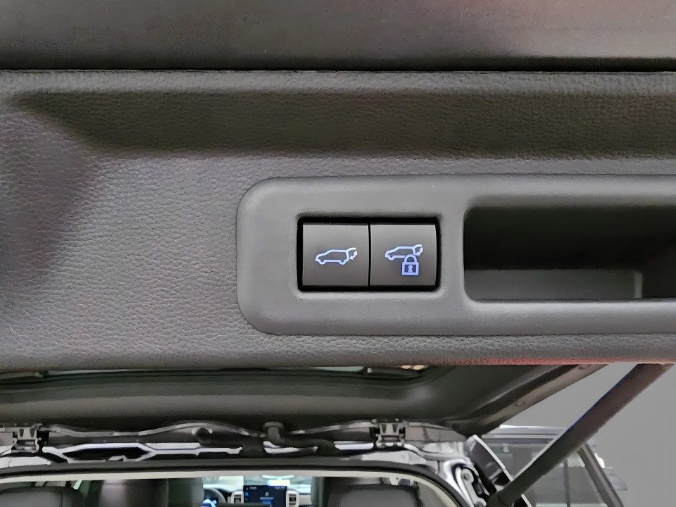 Toyota Sequoia Limited - foto 39