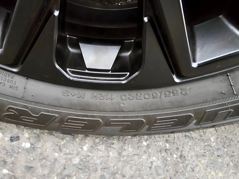 Toyota Sequoia Limited - foto 44