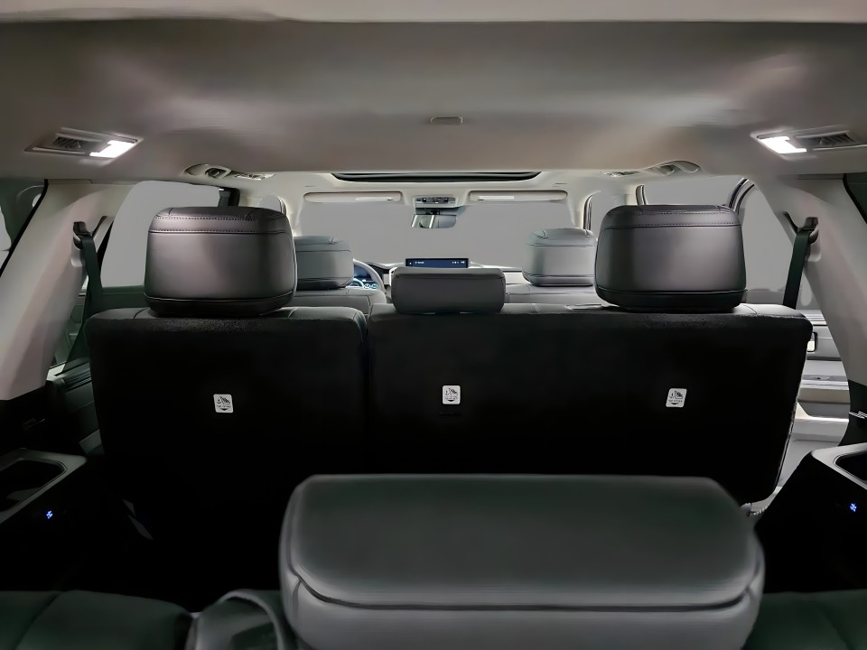 Toyota Sequoia Limited - foto 25