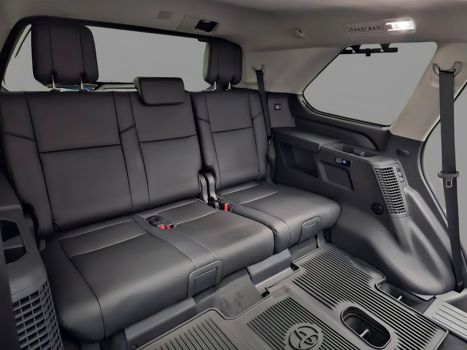 Toyota Sequoia Limited - foto 18