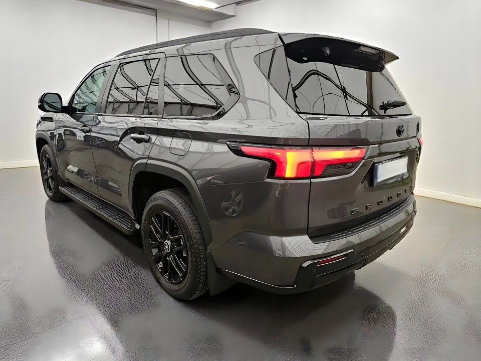 Toyota Sequoia Limited (5)