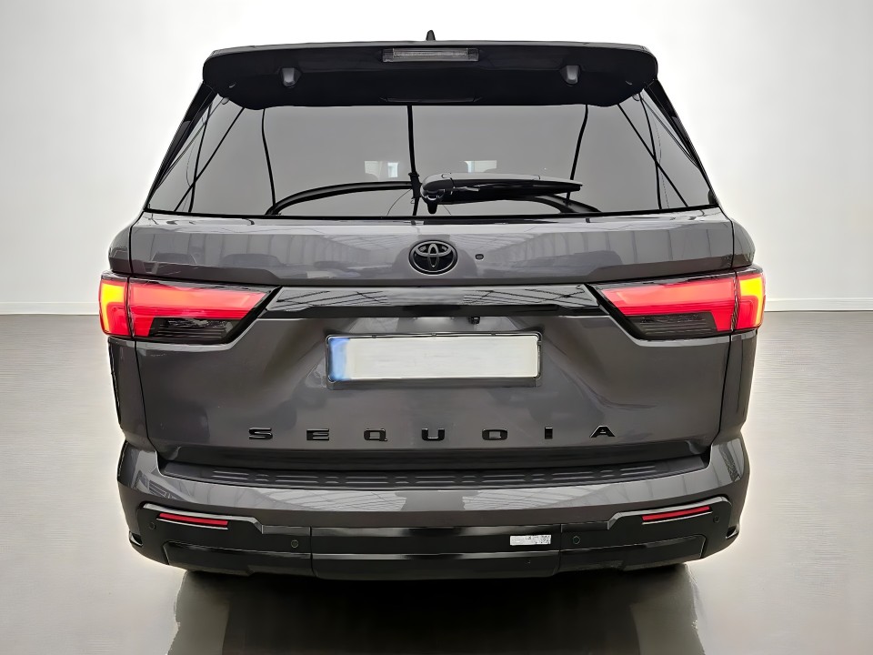 Toyota Sequoia Limited (4)