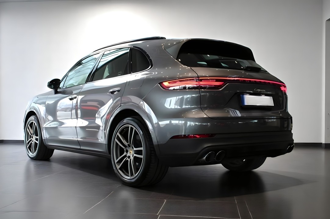 Porsche Cayenne E-Hybrid (3)