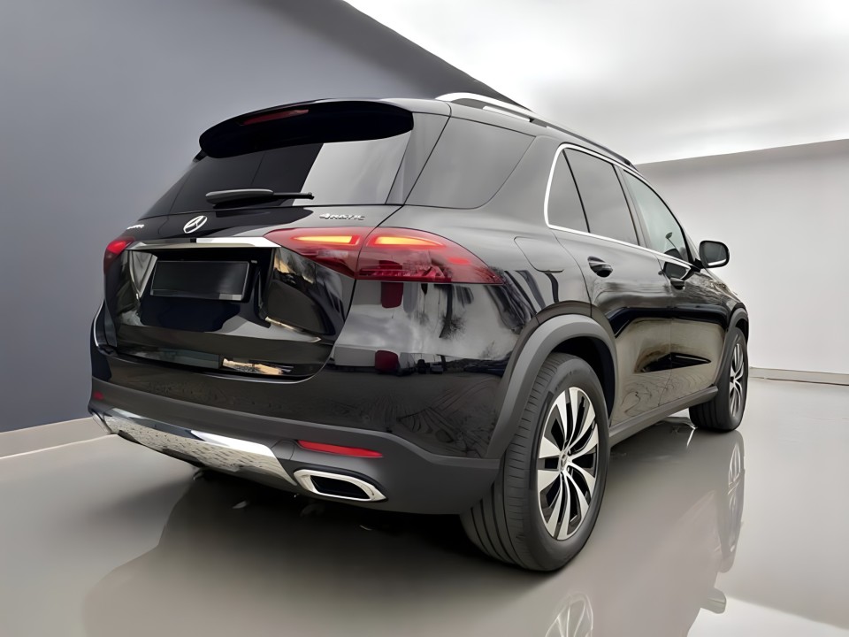 Mercedes-Benz GLE 300d 4MATIC (2)