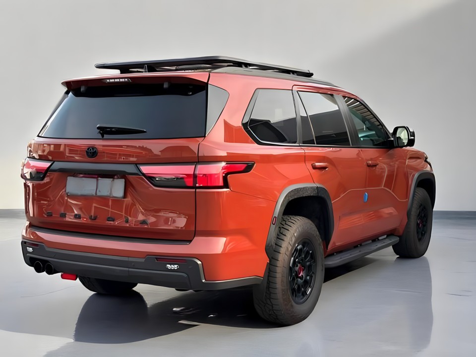 Toyota Sequoia TRD Pro 4WD i-FORCE MAX (4)