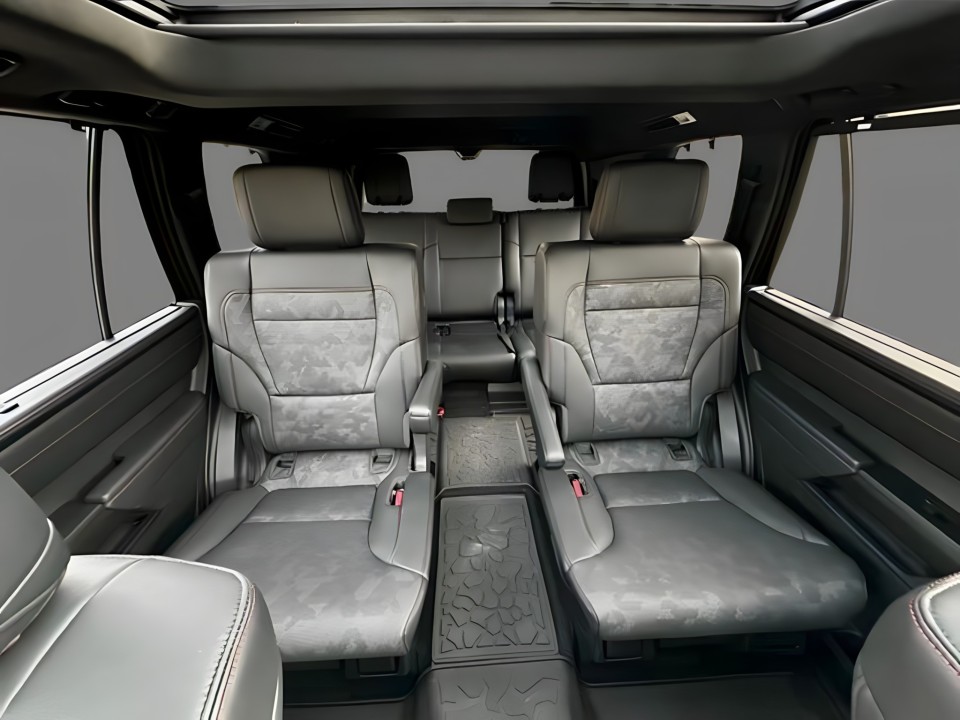 Toyota Sequoia TRD Pro 4WD i-FORCE MAX - foto 11