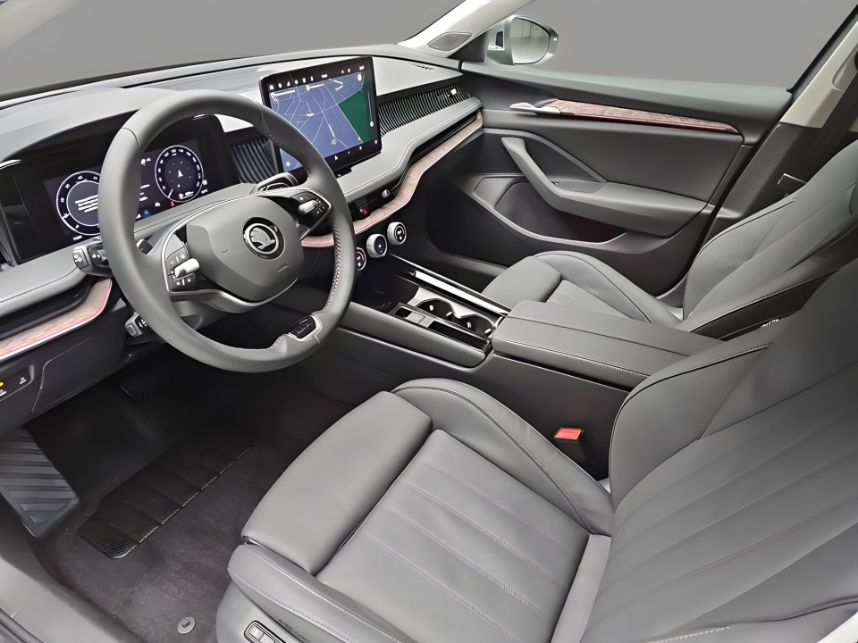 Skoda Superb Laurin&Klement 2.0TDI DSG 4x4 - foto 6