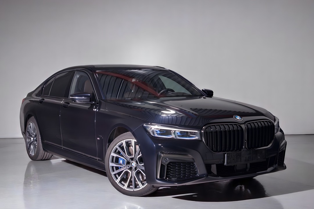 BMW Seria 7 740d xDrive M-Sport