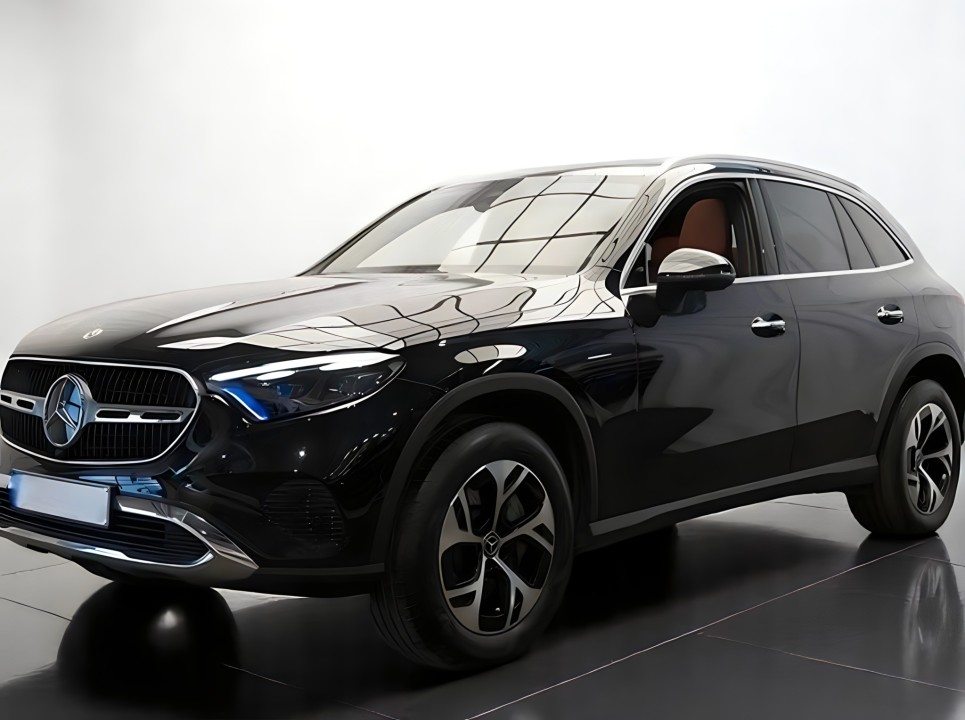 Mercedes-Benz GLC 300e 4MATIC Avantgarde (3)