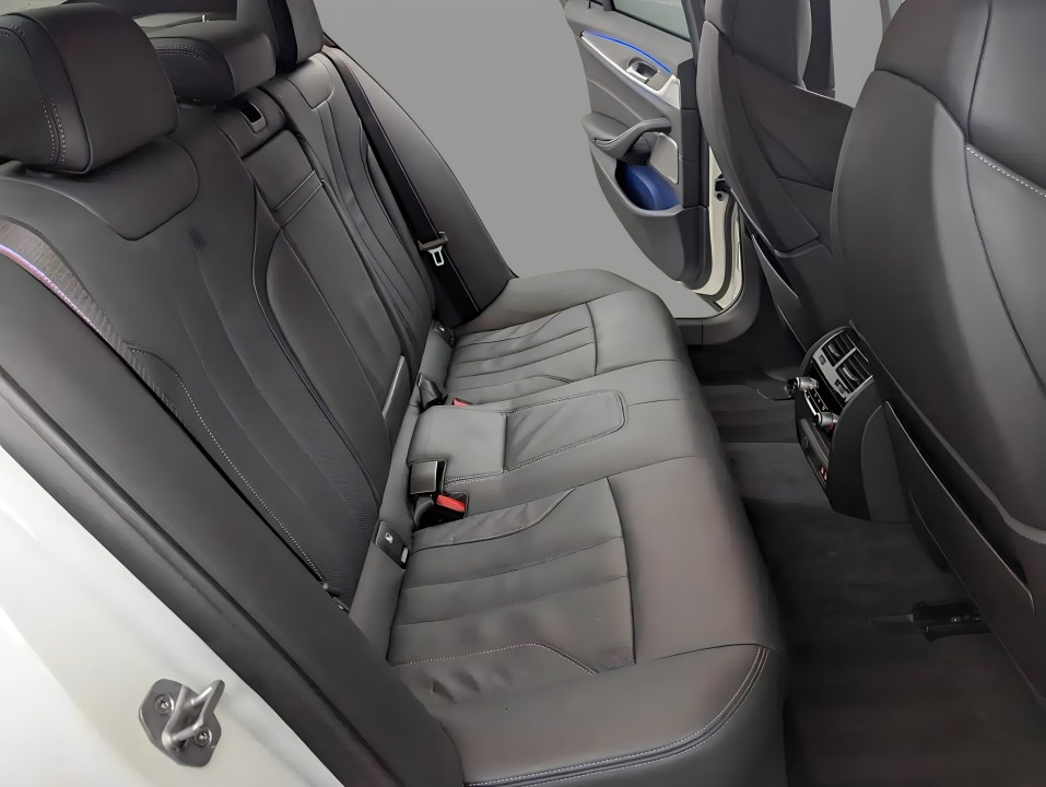 BMW M5 Competition - foto 11