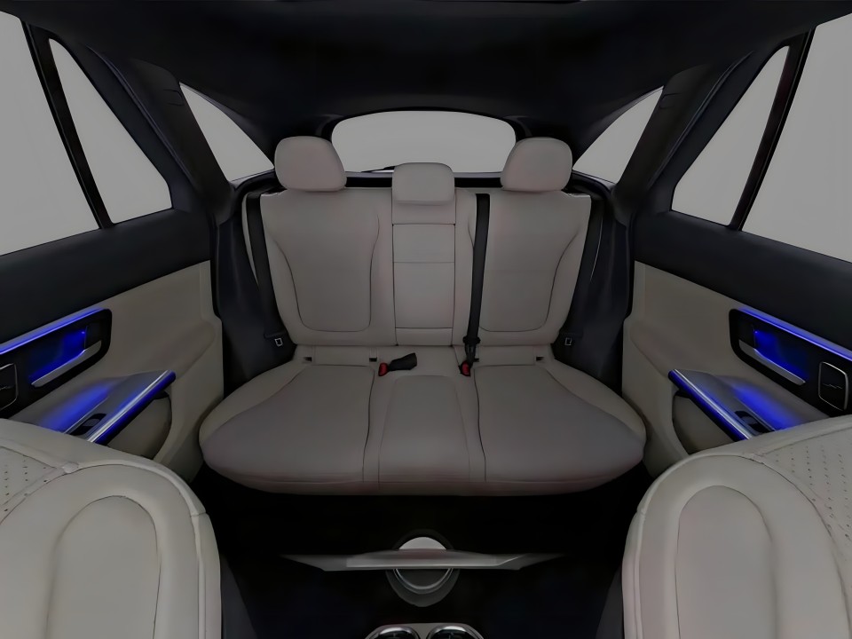 Mercedes-Benz GLC 300e 4MATIC (5)