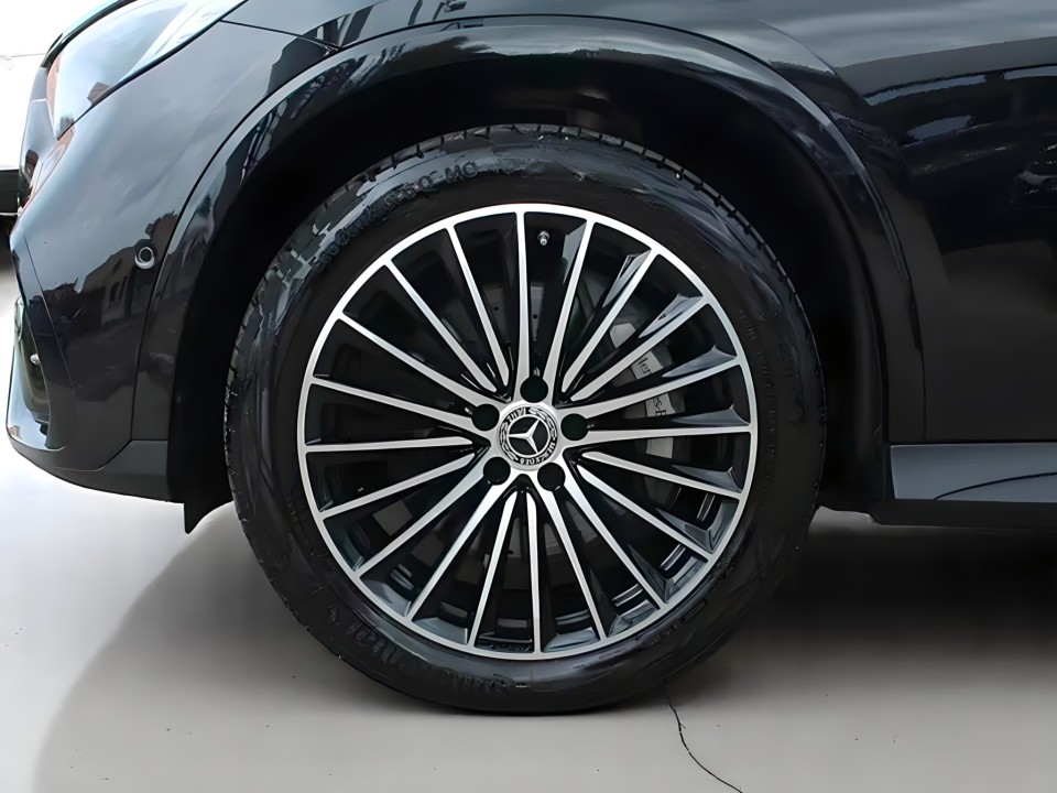 Mercedes-Benz GLC 200 4MATIC - foto 44