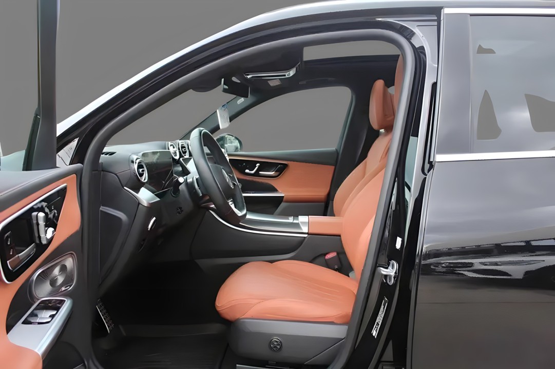 Mercedes-Benz GLC 200 4MATIC - foto 26