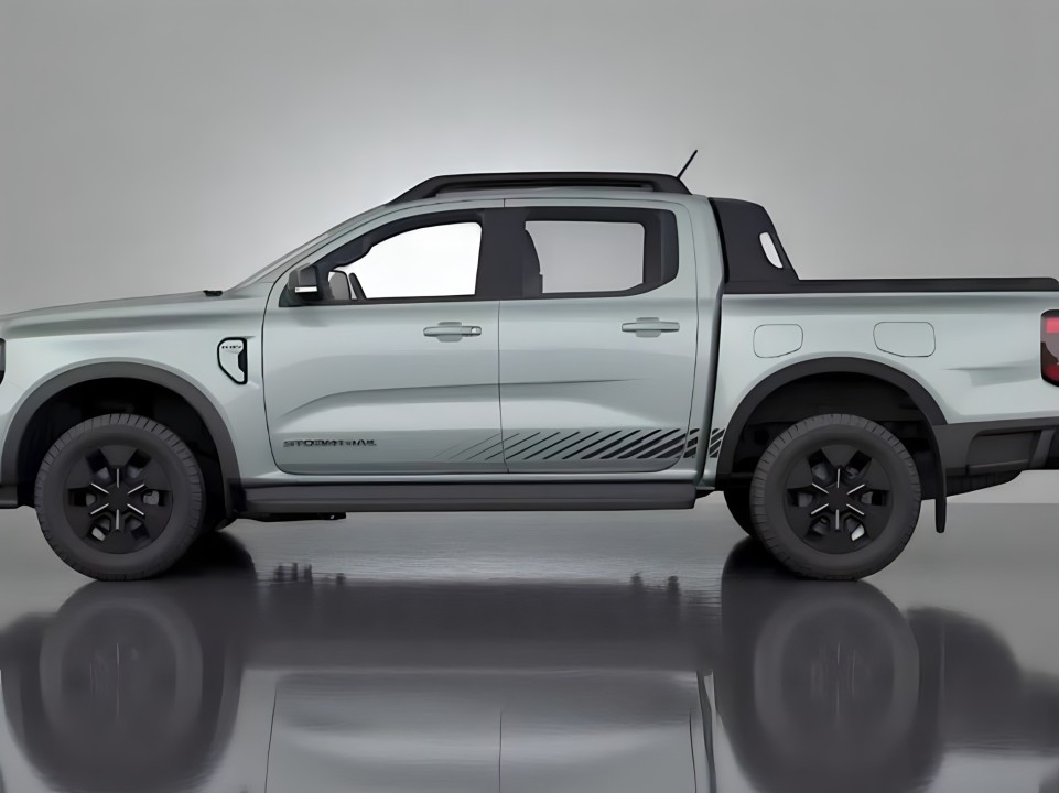 Ford Ranger Stormtrak PHEV (4)