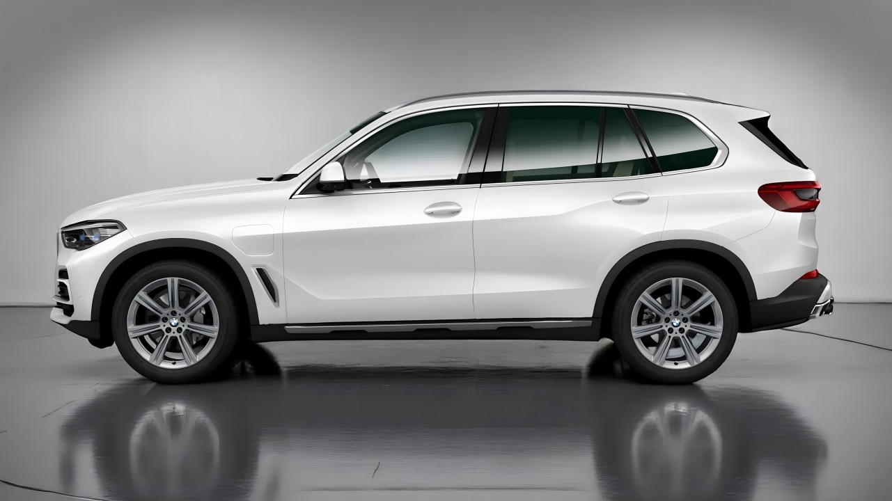BMW X5 xDrive45e (3)