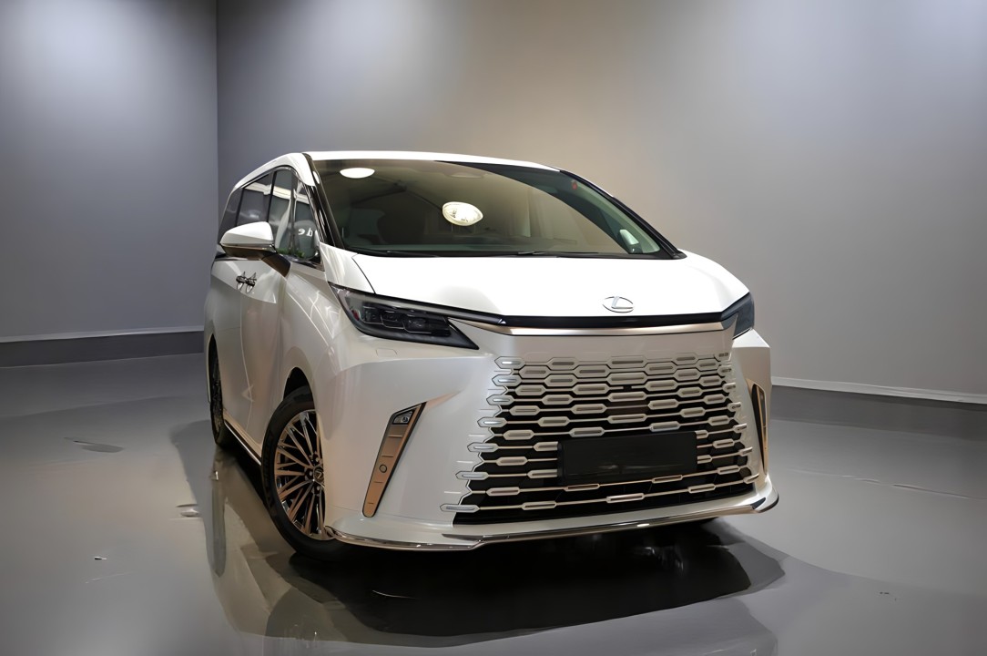 Lexus LM 350h Luxury (2)