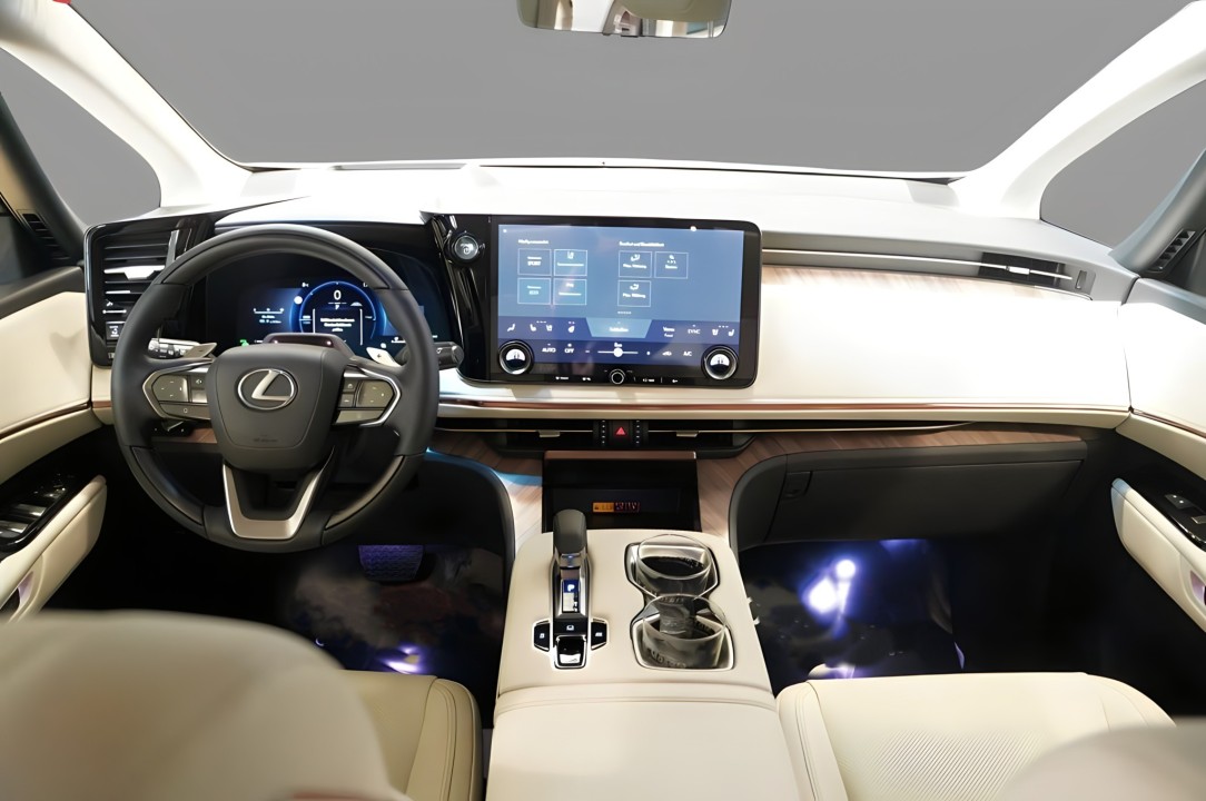 Lexus LM 350h Luxury - foto 12