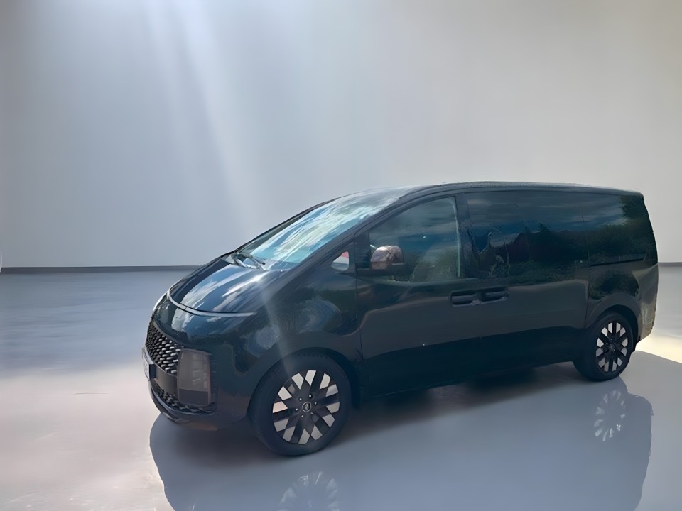 Hyundai Staria Signature (3)