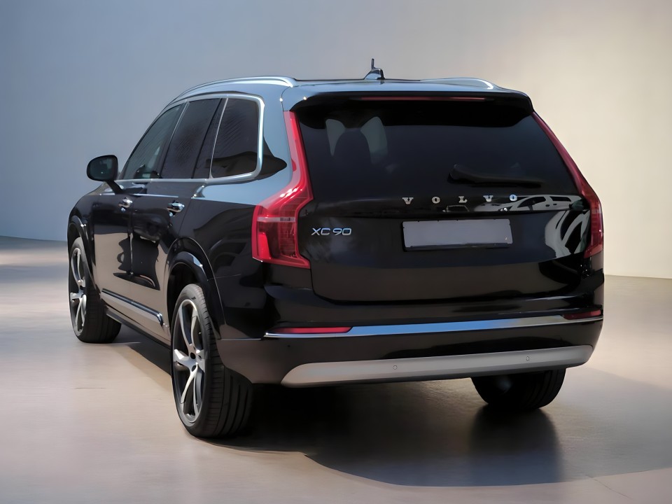 Volvo XC 90 B5 AWD R-Design (4)