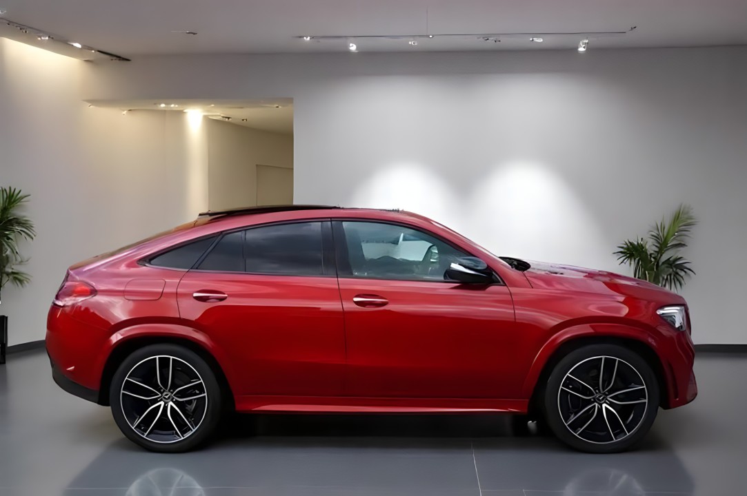 Mercedes-Benz GLE Coupe Mercedes-Benz GLE 350 de Coupe 4MATIC AMG (2)