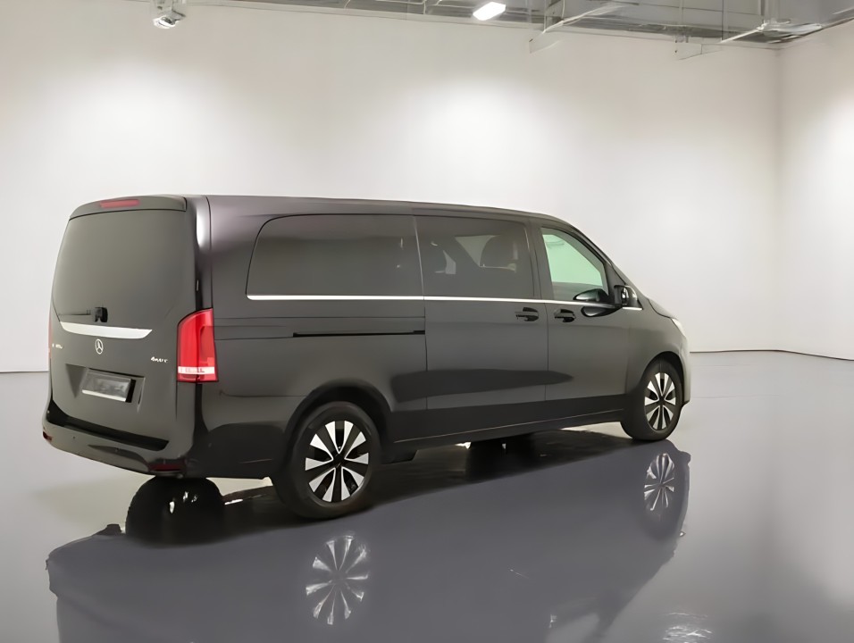 Mercedes-Benz V 300d 4MATIC Extralong (2)