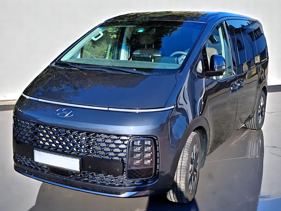 Hyundai Staria 2.2 Signature AWD (5)