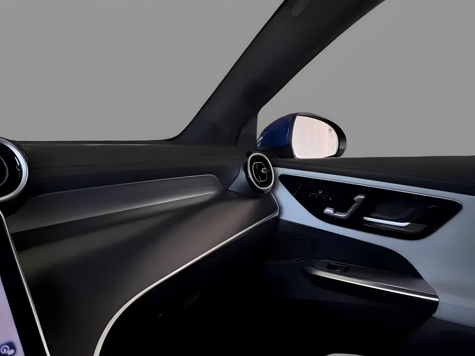 Mercedes-Benz GLC 200 4MATIC AMG LINE - foto 11