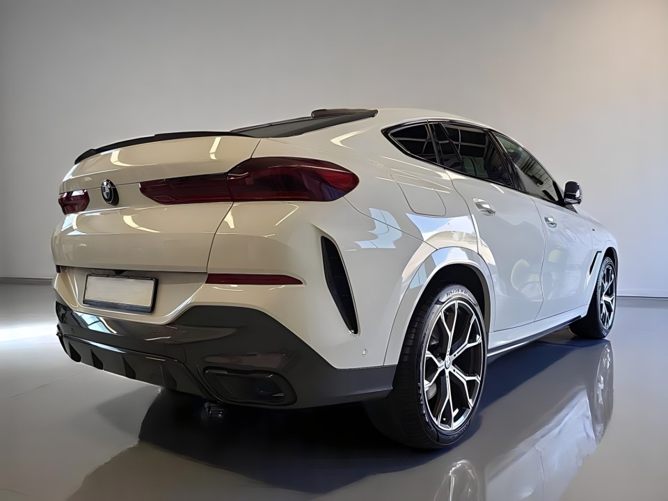 BMW X6 XDRIVE40D (3)