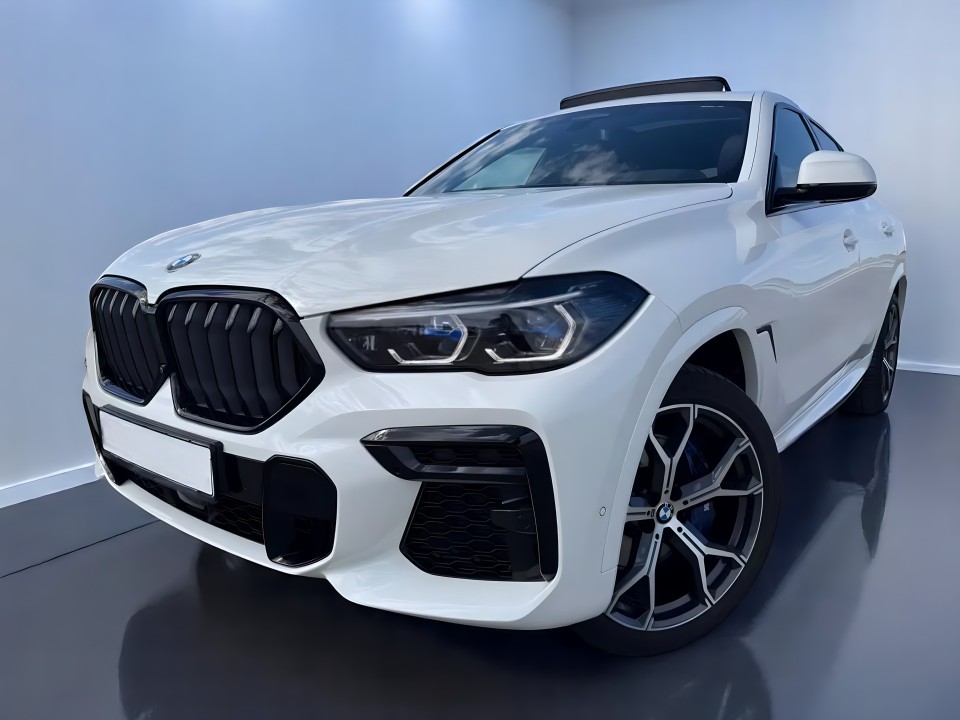 BMW X6 xDrive30d M-Sport (2)