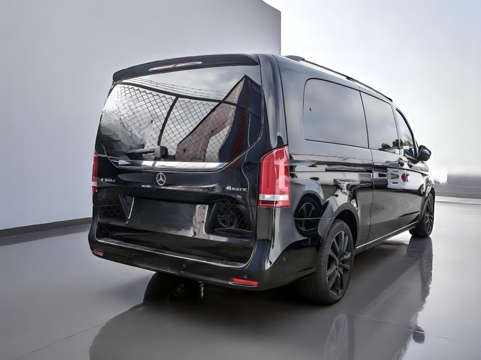 Mercedes-Benz V 300 Extralong (2)